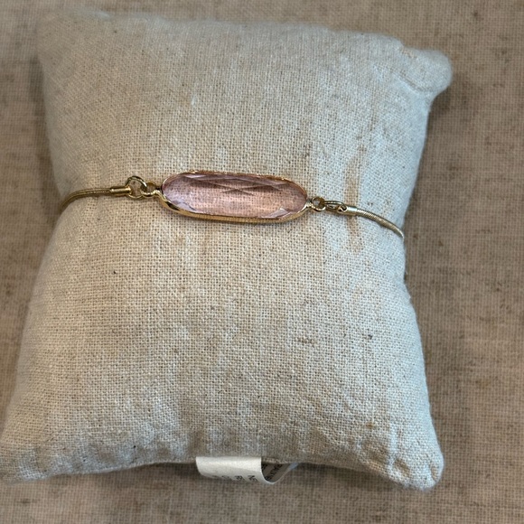 Jewelry - Elegant Gold and Pink Bracelet